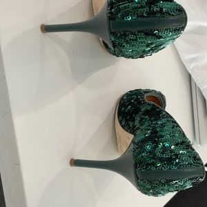 JCrew size 7 green sequin pumps